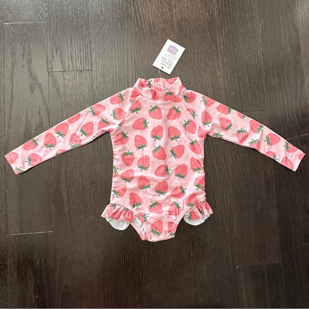 poppy kids co. NWT strawberry rashguard swimsuit upf 50+